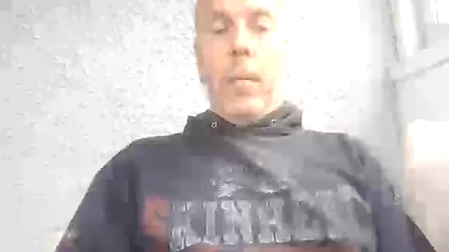 SHARPSkinhead Webcam Show