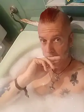 SHARPSkinhead Show Webcam