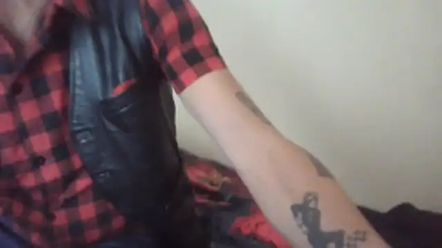 SHARPSkinhead Webcamshow