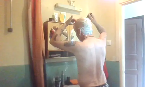 SHARPSkinhead's Webcam Show