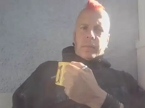 SHARPSkinhead Show in webcam