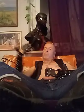 SHARPSkinhead Webcam Show