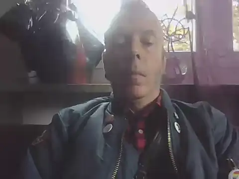 SHARPSkinhead Show in webcam