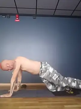 SHARPSkinhead webcam show