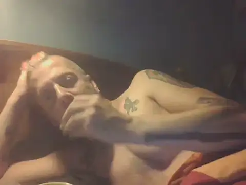 SHARPSkinhead Adlı Modelin Web Kamerası Şovu