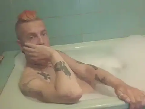 SHARPSkinhead Webcamshow