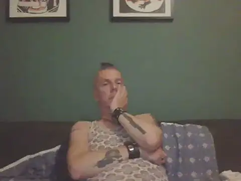 SHARPSkinheadn Webbikameraesitys