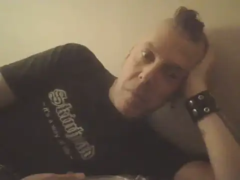 SHARPSkinhead Webcam-Show