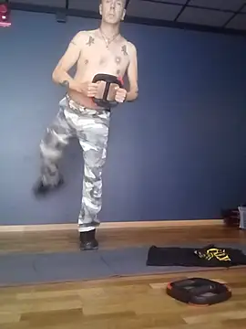 Webkamerová show SHARPSkinhead