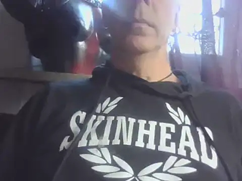 Webkamerová show SHARPSkinhead