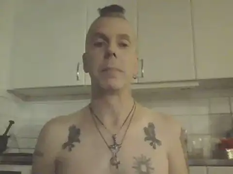 SHARPSkinhead's Webcam Show