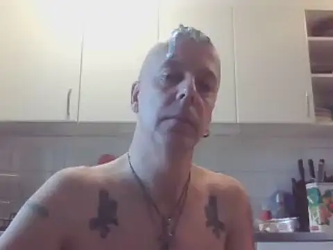 SHARPSkinhead Webcamshow