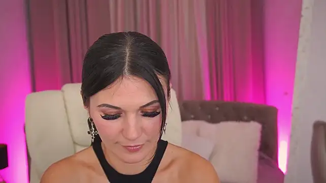 XXX chat uživo modela SonnyKage