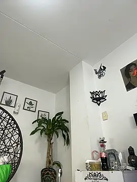 jamilaross' Webcam Show
