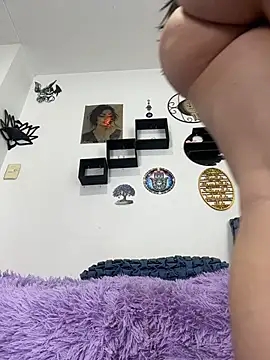 jamilaross Pertunjukan Webcam