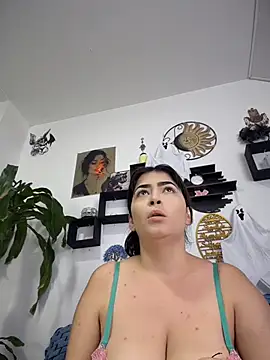 Show de jamilaross na webcam