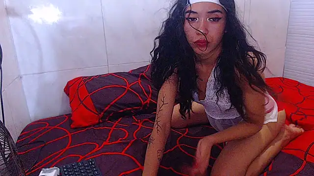 โชว์เว็บแคมของ Triogirlhorny_