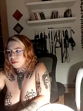 Show modela divine_eve na web-kameri