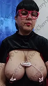 CherryDerry's Live XXX Chat