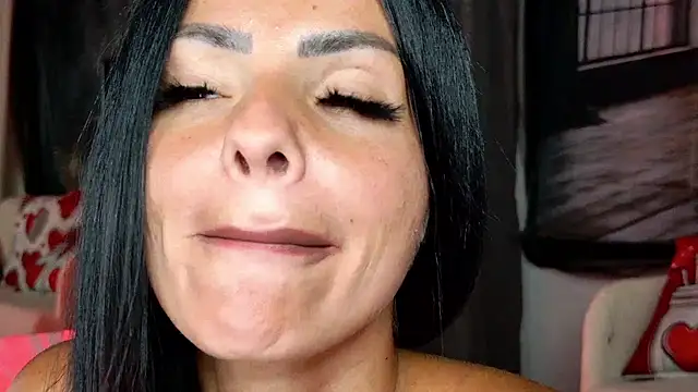 Elle_Vie Pertunjukan Webcam