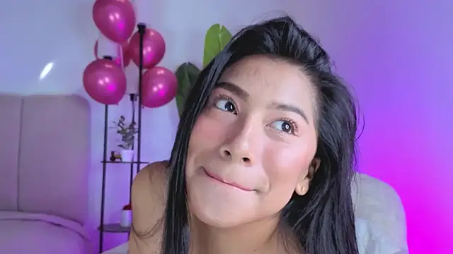 LinnaGardenia Chat XXX in diretta