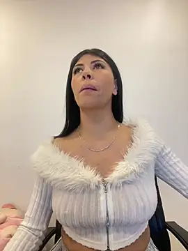 Alanna_atm_ লাইভ XXX চ্যাট