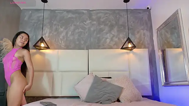 Sofia_Clauss_のライブXXXチャット