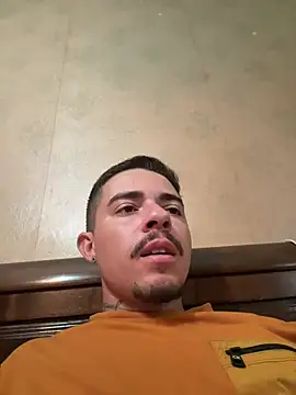 Show de Hotguyj na webcam