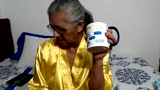 Živý XXX chat candy_mature_