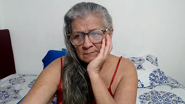 candy_mature_'s Live XXX Chat