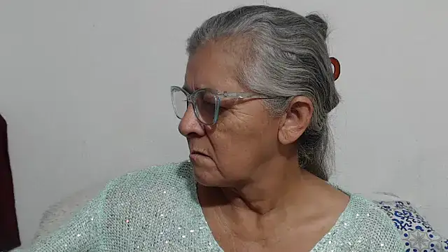 candy_mature_'s Live XXX Chat