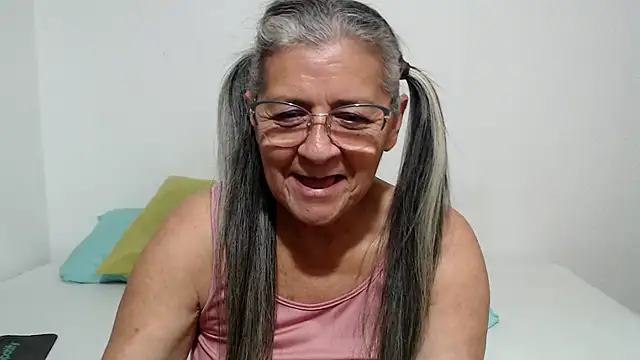 Chat +18 de candy_mature_ ao vivo