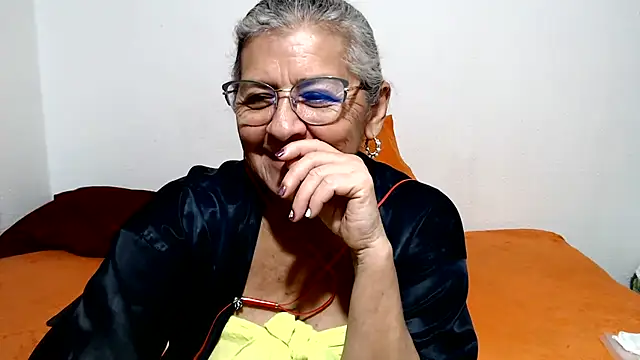 Chatroom XXX en direct de candy_mature_