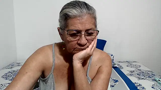 candy_mature_'s Live XXX Chat