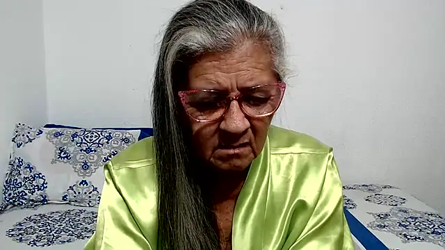 Chat +18 de candy_mature_ ao vivo