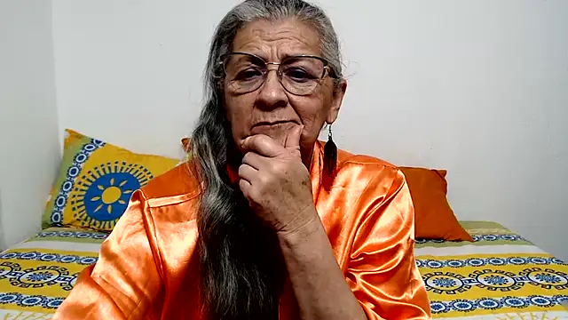 הופעת וובקאם של candy_mature_