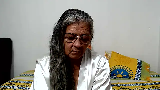 Chat XXX en directo de candy_mature_