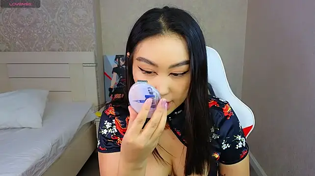 צ'אט XXX בשידור חי של Diana_Moon_