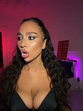 CardiSweetBaby Webcam show