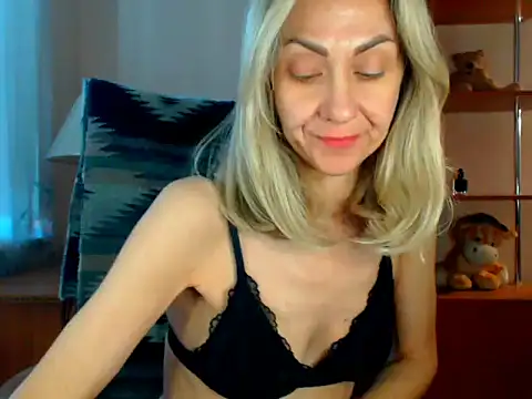 Show modela Tanya6547 na web-kameri