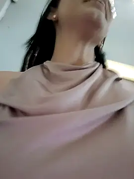 Pokazy przed kamerką – Angel_Perv