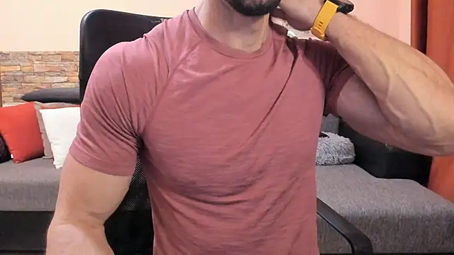 HotHunkTrainer Show in webcam