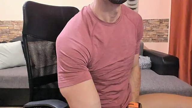 Show de HotHunkTrainer na webcam