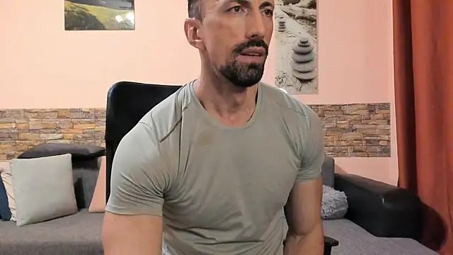 HotHunkTrainer Webcam Show