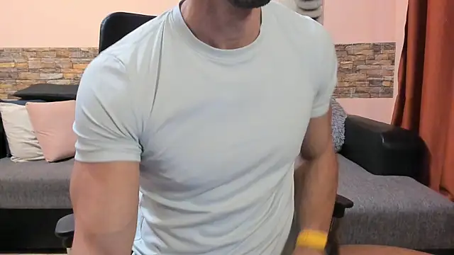 HotHunkTrainer Webcam show