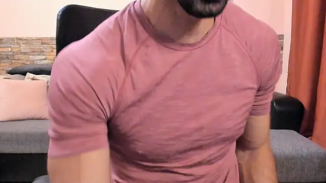Show de HotHunkTrainer na webcam
