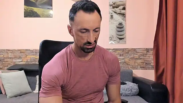 عرض كام HotHunkTrainer