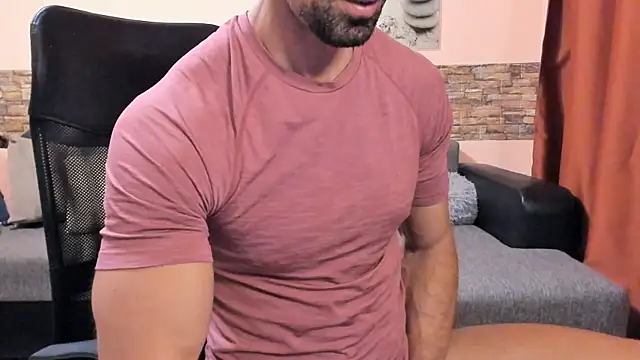 HotHunkTrainer Webcam show