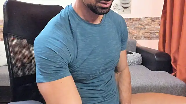 HotHunkTrainer Webcam show