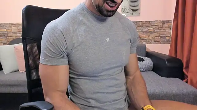 HotHunkTrainer webcam show